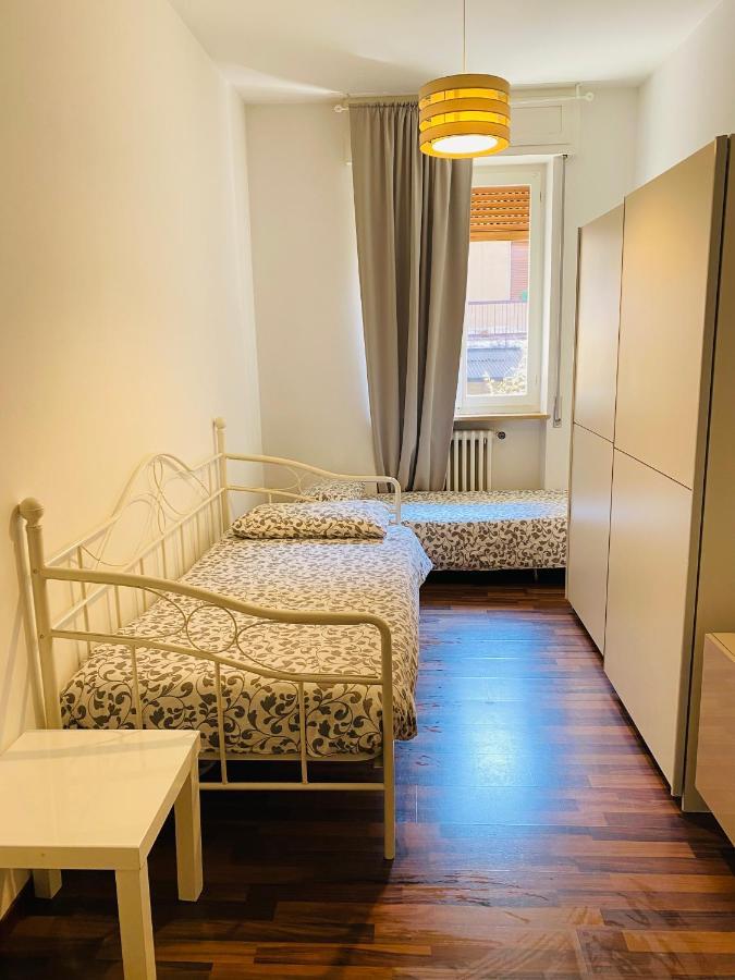Appartmentslapiazzetta -1-2-6 Sesto Calende Exterior foto